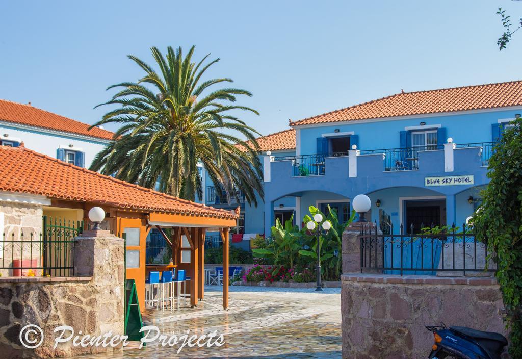 Blue Sky Hotel - Petra - Lesvos - Greece Exterior foto